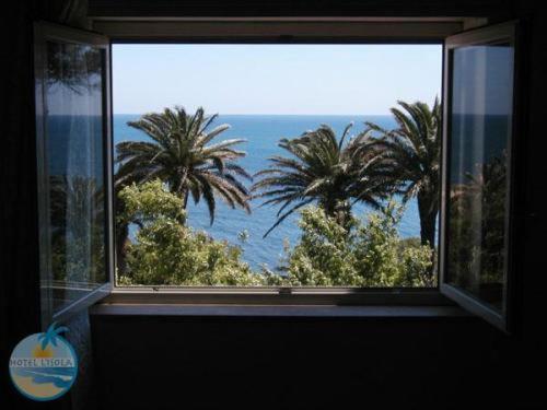 Hotel L'Isola Santa Marinella Kültér fotó